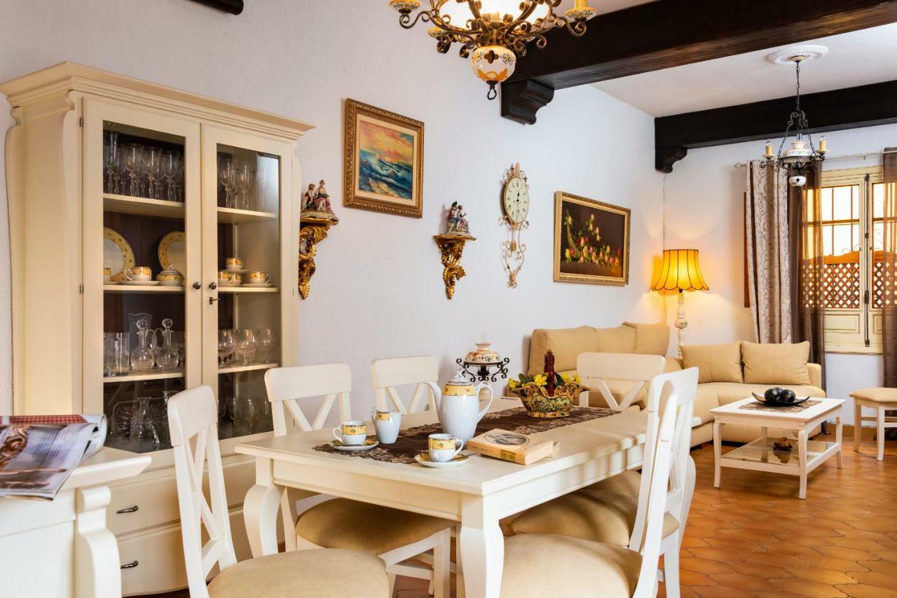 Hsh Suites Barrio Santa Cruz Sevilla Exteriér fotografie