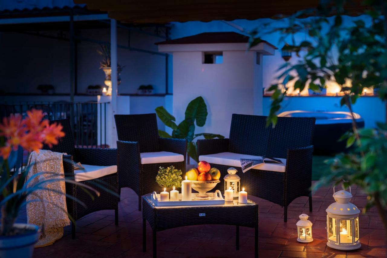 Hsh Suites Barrio Santa Cruz Sevilla Exteriér fotografie